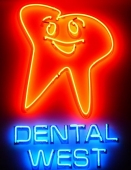 Imagine Dental West angajeaza medic stomatolog