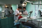Imagine Angajez medici dentisti Bucuresti/Pitesti