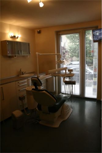 CMI Dr. Feder Hanan Aurora - Clinica Dentis poza 1
