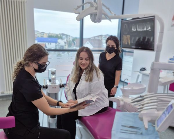 Centrul Stomatologic Hevadent poza 6