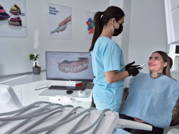 Centrul Stomatologic Hevadent poza 5