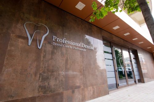 Professional Dentist poza 1