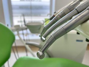 Centrul stomatologic Dr. Tudoroniu poza 4