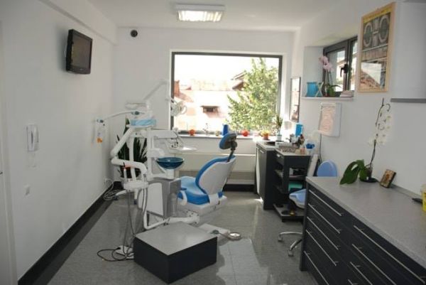 Targoviste Dental Center poza 18