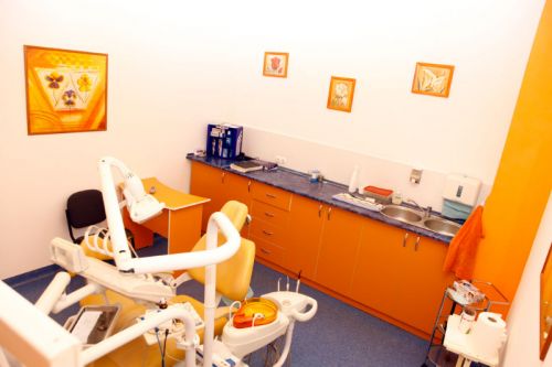 Asociatia stomatologica Karies Dent poza 2