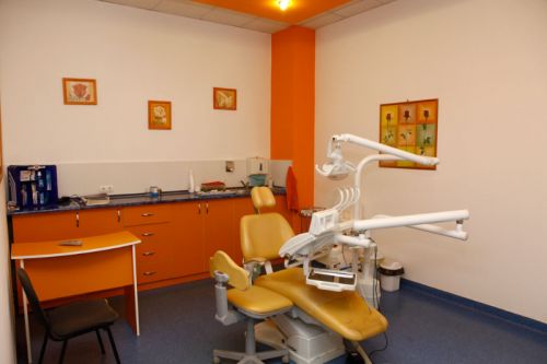 Asociatia stomatologica Karies Dent poza 3