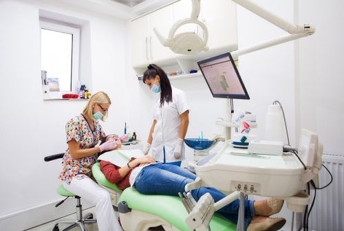 Dr. M Dental poza 1
