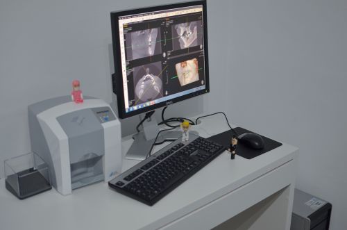 Centrul de Imagistica Digitala si Radiodiagnostic Dentar LUNA poza 2