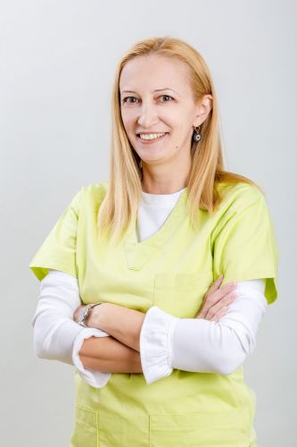 CMI Dr. Laura Nanau poza 