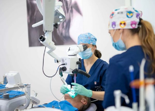 Offident Clinica Stomatologica poza 14