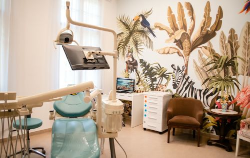 Aesthetic Dental Clinic poza 4