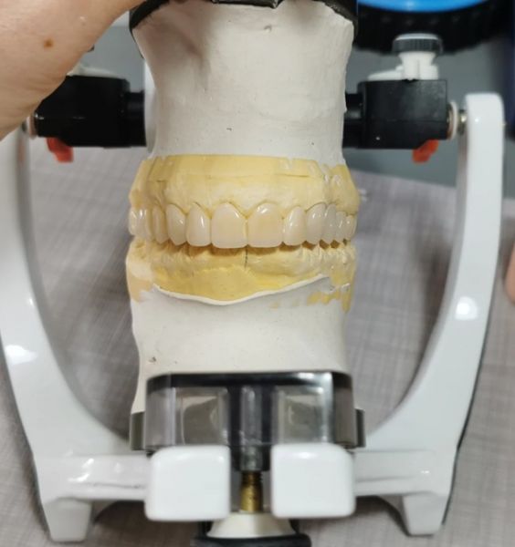 Laborator Expert Design poza 1