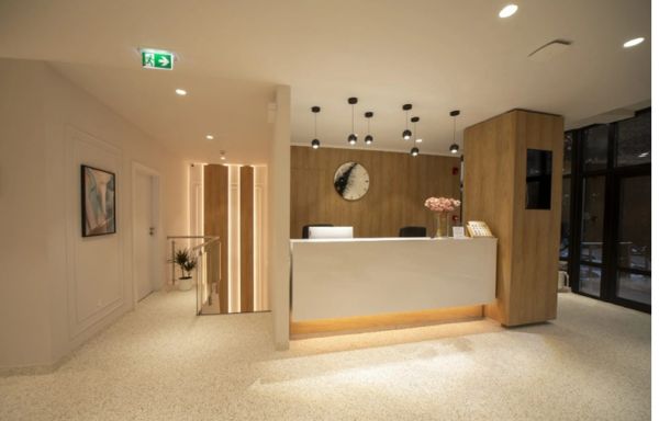 Oralis Premium Dental Clinic - Implant Dentar si Dinti Ficsi Galati poza 1