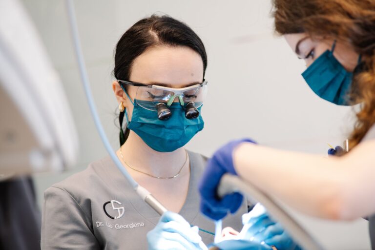 Clinica Stomatologica Confident Dr. Talpos - Implant Dentar si Dinti Ficsi Timisoara poza 2