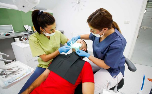 Dental Praxis dr. Valeanu Andrei poza 21