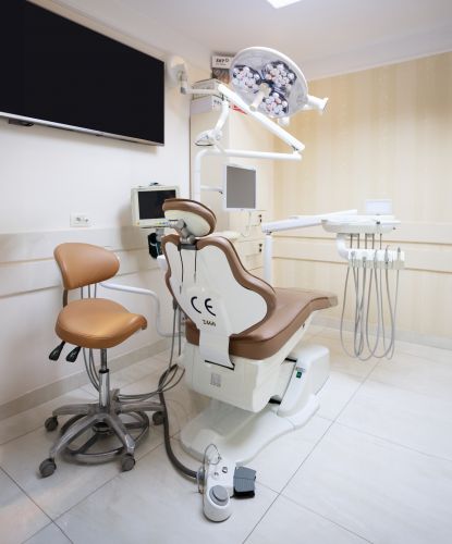 SC Crisdent Clinic SRL poza 11