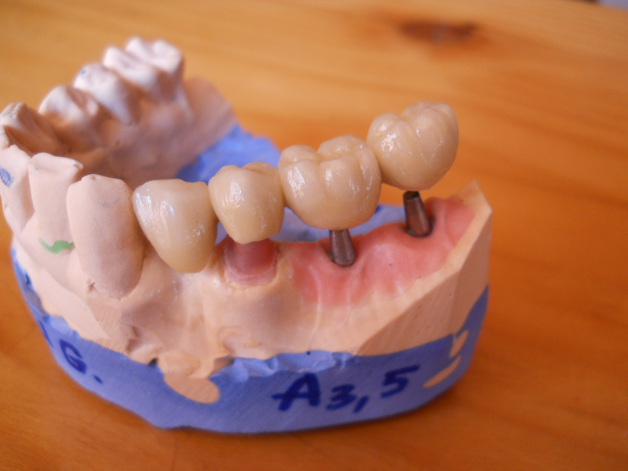 S.C. VEGINTERDENT S.R.L. poza 14