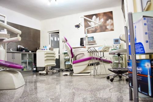 Clinică dentară  Dr. Dumitrescu Dan Mugur poza 9