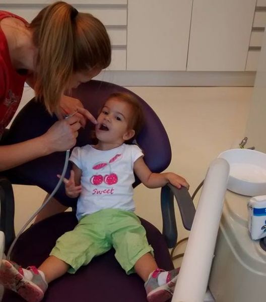 Dentist-Hasdeu-Fogaszat poza 6
