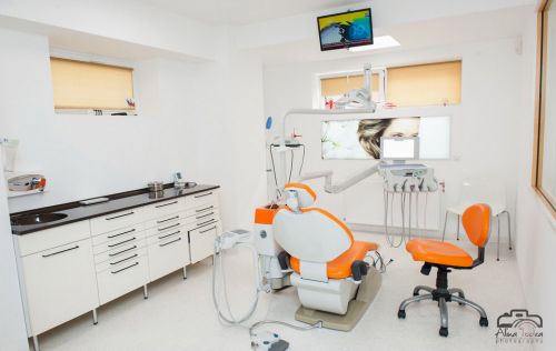 SC Dental Flash SRL poza 1