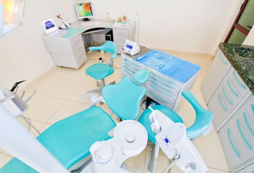 DENTESSE Clinici Dentare poza 5