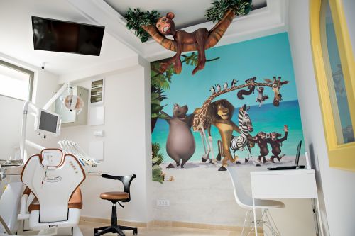 DENTESSE Clinici Dentare poza 7