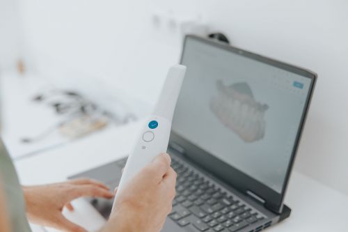 Dr Maier Marius, Dentistul Meu, Brasov poza 6