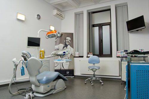 Just Smile Dental Glamour poza 4