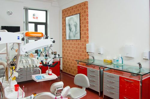 Just Smile Dental Glamour poza 3