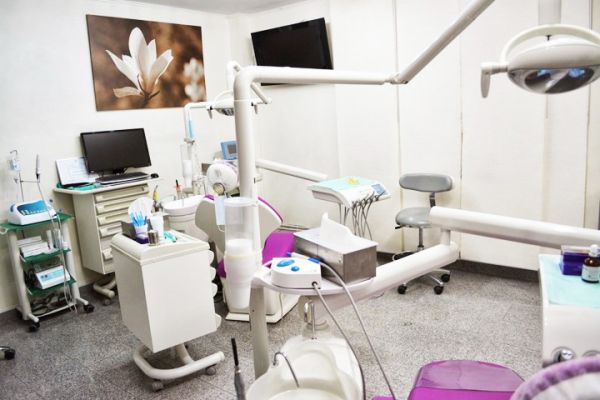 Clinica dentara dr. Dumitrescu Dan Mugur poza 0