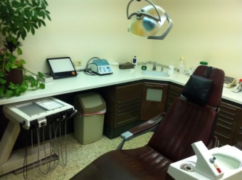 Imagine Vand cabinet stomatologic ultra utilat cu 2 Unituri+Radiologie!