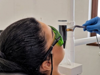 Imagine Tratamente dentare cu laser Dentomar